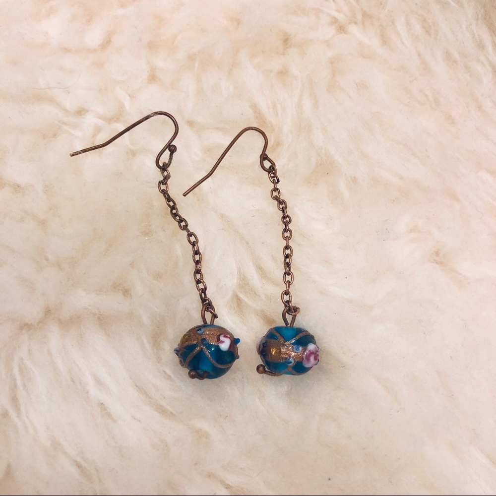 Blue bead dangle earrings💙